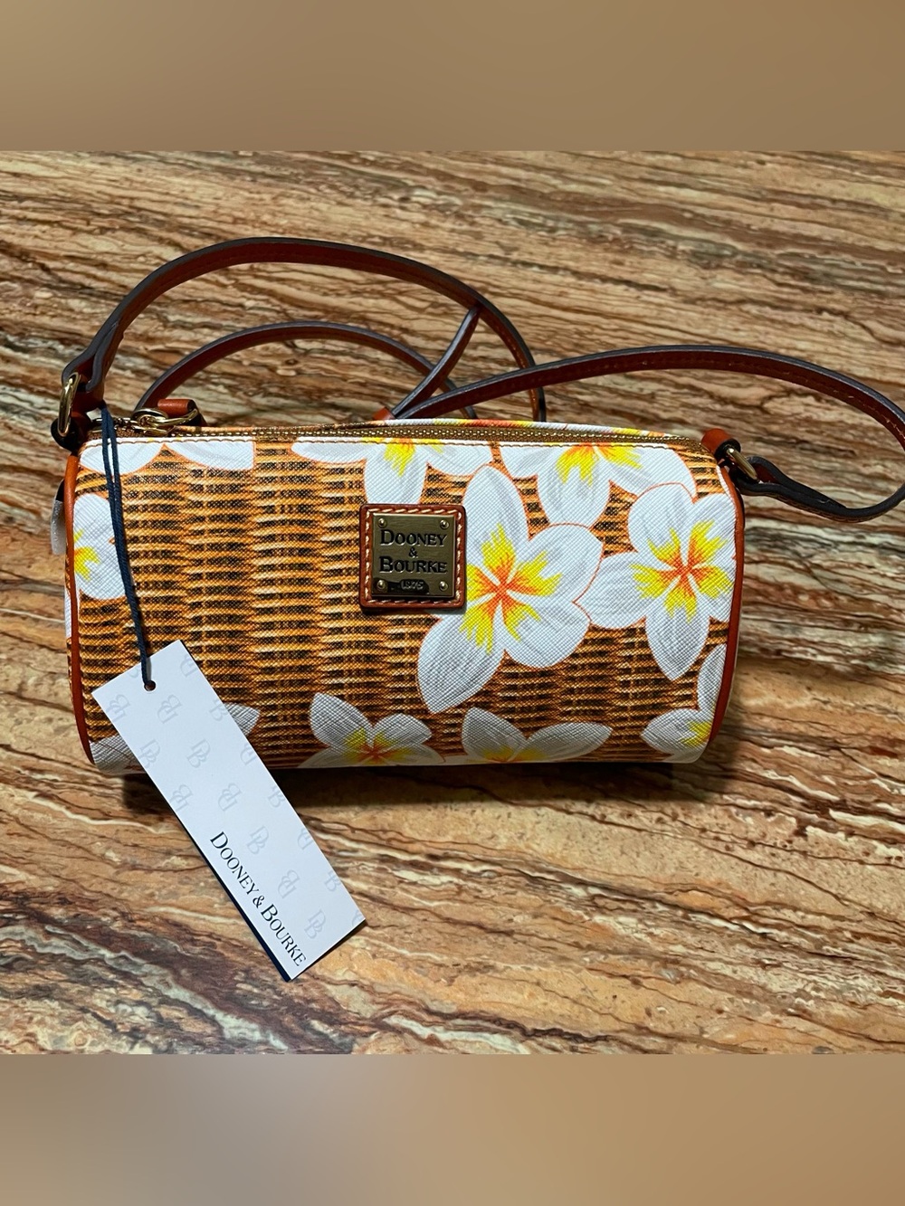 Dooney & Bourke - Picture 5 of 7